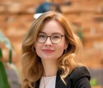 Hannah J. 1 Hannah J